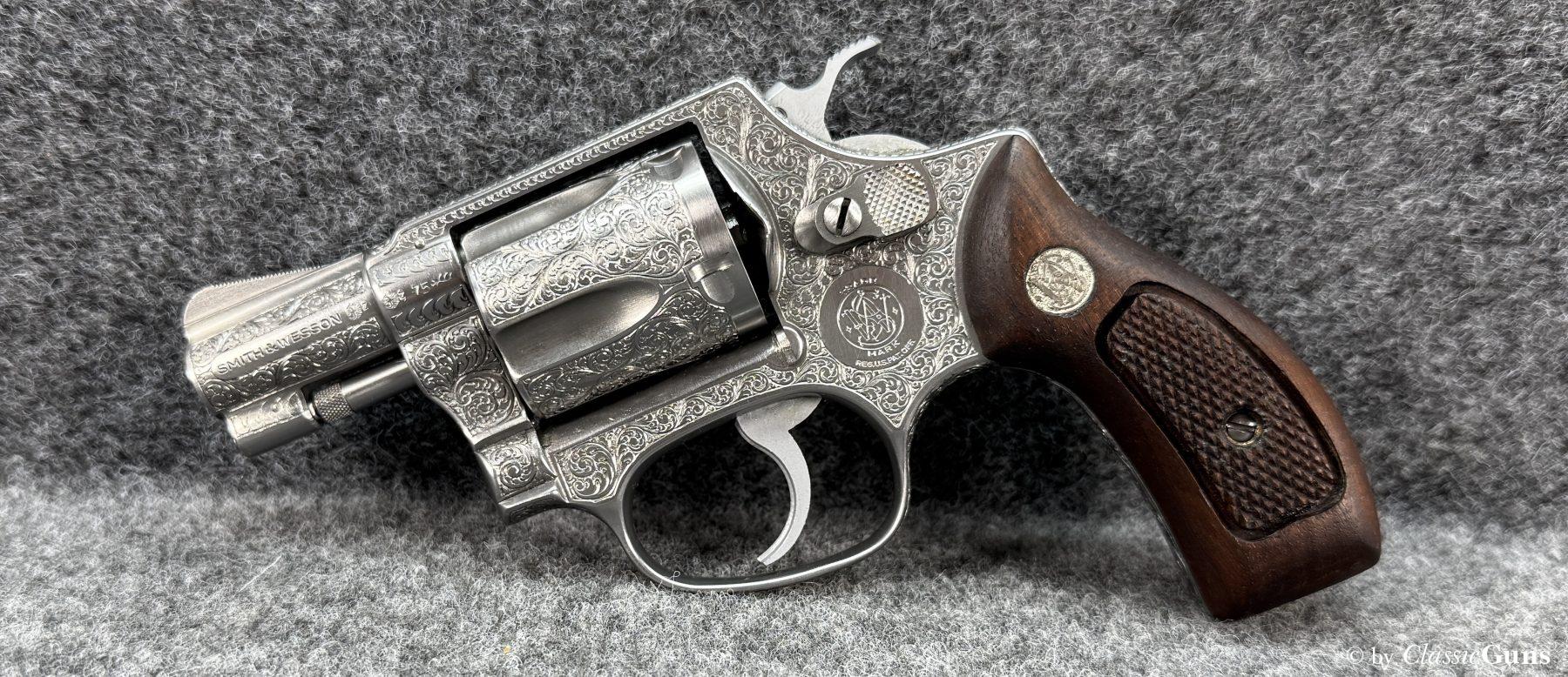 Smith & Wesson Mod. 60 engraved